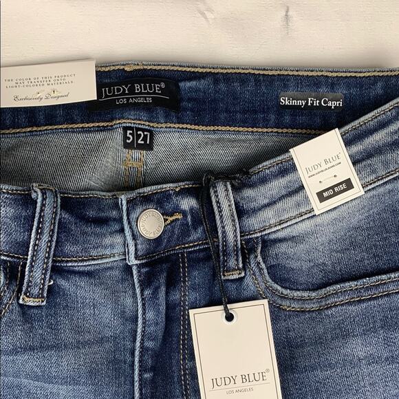 Judy Blue size 7 27 new Mid rise Blue Skinny Capri Jeans distressed summer NWT - Picture 2 of 11